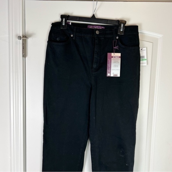 Gloria Vanderbilt Jeans Women's size 8 Black Amanda Classic High Rise Tapered - Picture 2 of 10